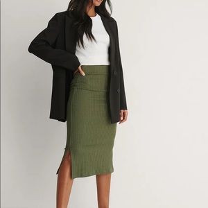 LIKE NEW NA-KD Rib Slit Skirt in Khaki Green